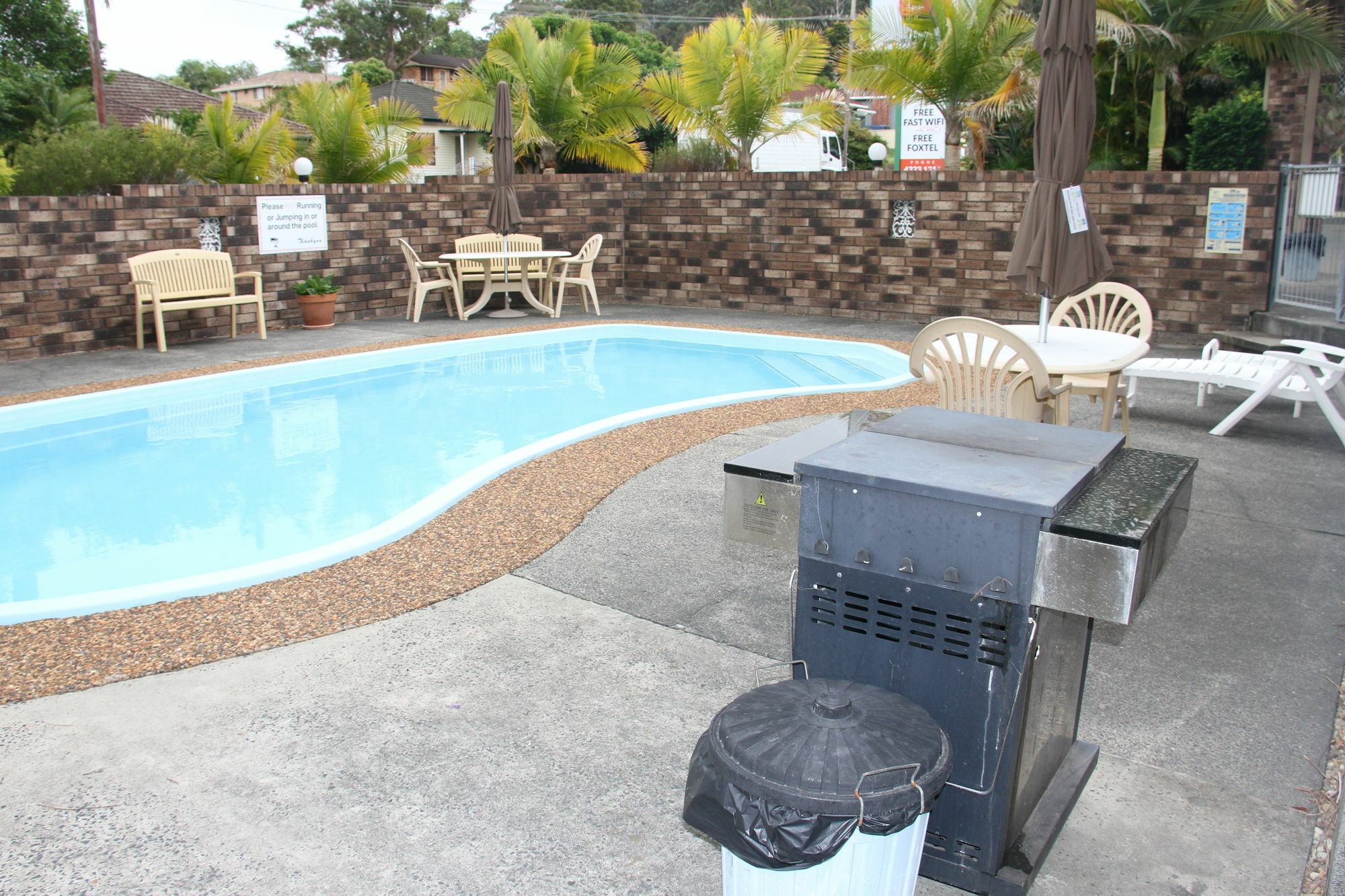 Gosford Palms Motor Inn Εξωτερικό φωτογραφία